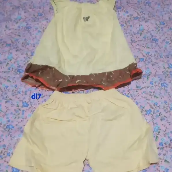 baju bayi perempuan 6 - 12 bln