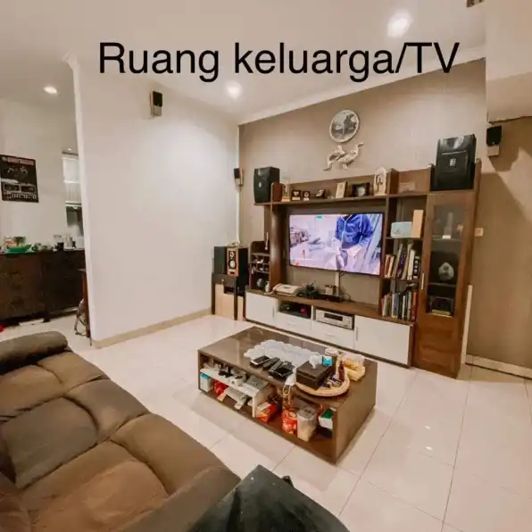 Jual Rumah di Komplek Puri Laras Tangerang Selatan Shm