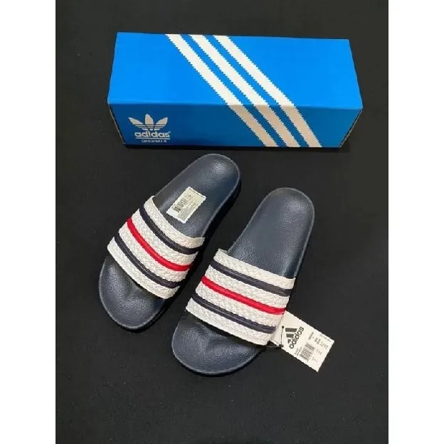 Sandal selop slip on pria adidas