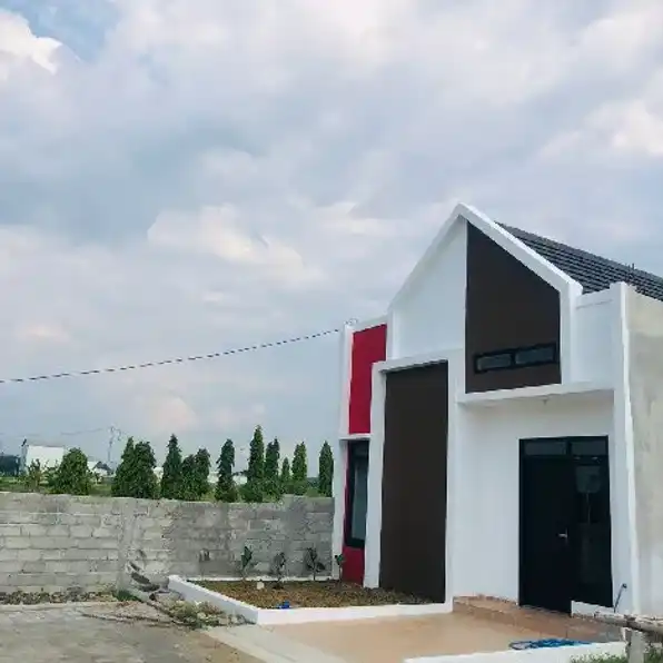 DIJUAL RUMAH KOMERSIL MURAH