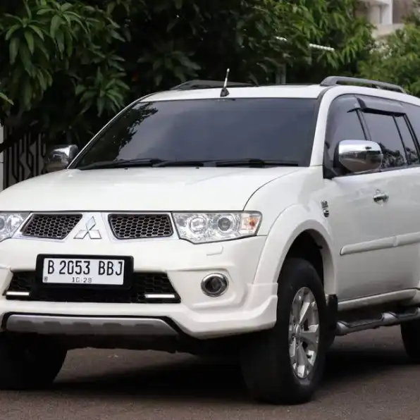 2013 Mitsubishi pajero dakar limited at