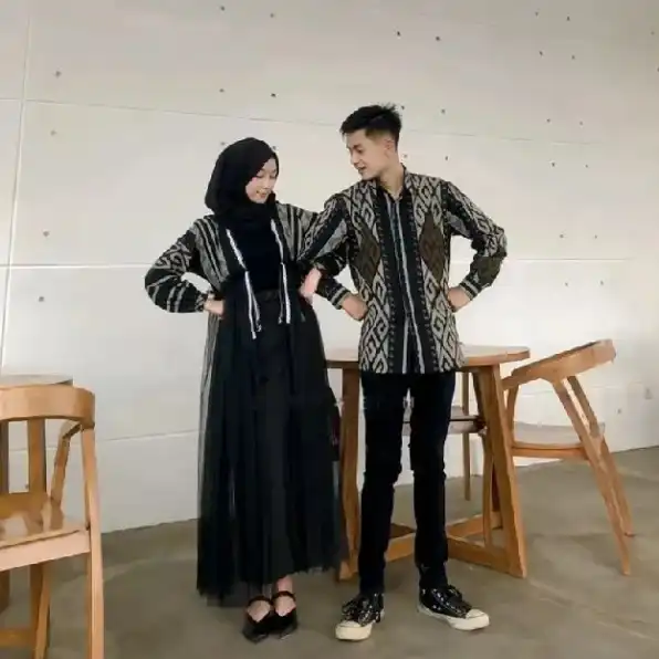 SET COUPLE TENUN OUTER TULLE X KEMEJA BLACK TORAJA ORIGINAL