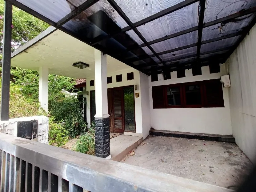 RUMAH MEWAH JL CUCUR TIMUR BINTARO SEKTOR 4 HARGA MIRING