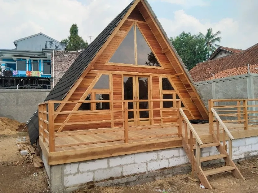 Wahyu Rumah Kayu