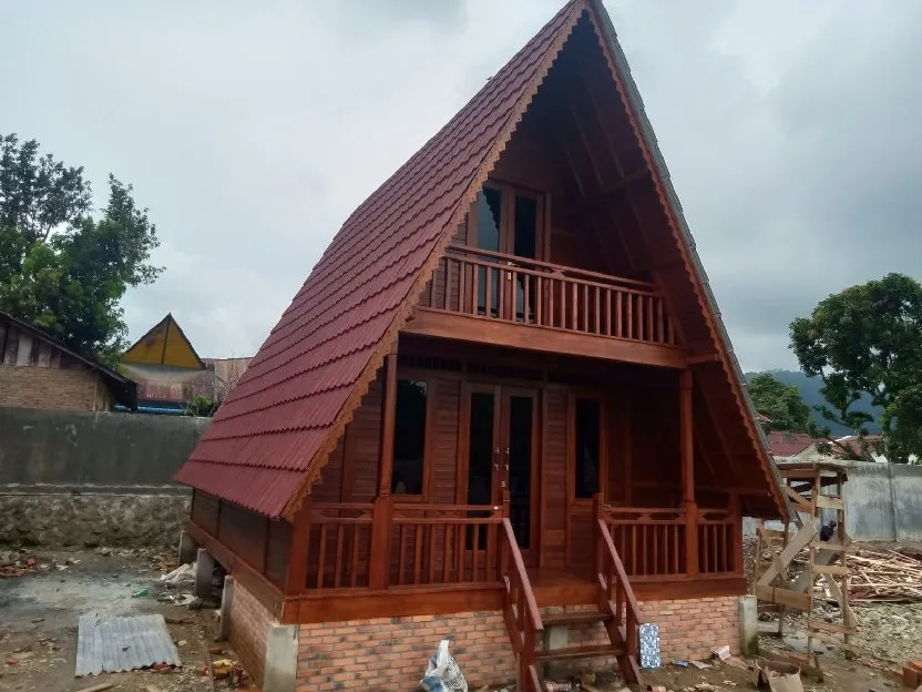 Wahyu Rumah Kayu