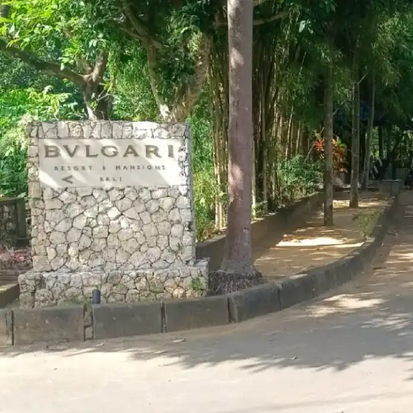 Dijual 1,0408 Ha. Jl. Goa Lempeh Samping BULGARI Resort Pecatu Kuta Selatan