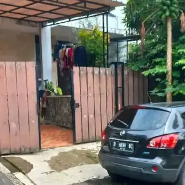 Rumah Sejuk Pemandangan Gunung Salak Bogor