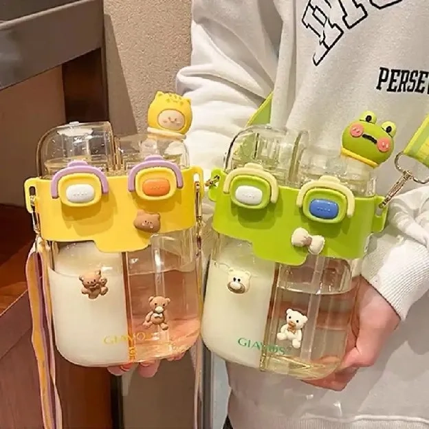 Botol Minum 2in1 Jumbo Bahan Tebal Botol Minum Anak 2 Sekat dengan Dual Fungsi Minum Karakter Lucu