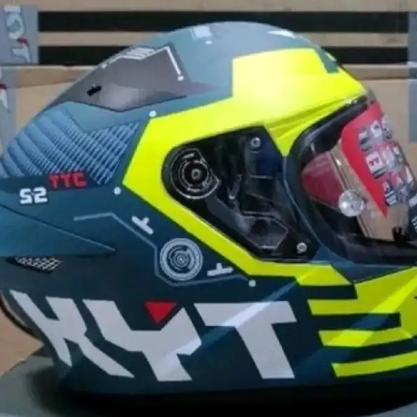 HELM KYT TT COURSE UKURAN M baru beli