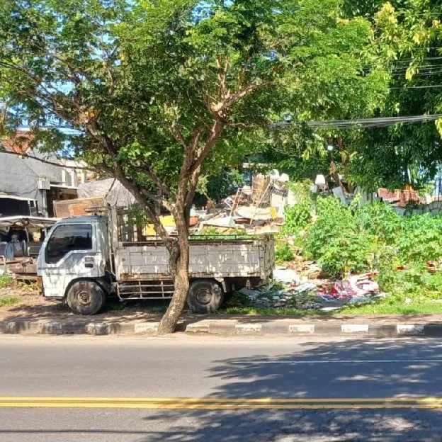 Tanah 10 are, Jl. Raya Puputan DangRi KLOD Renon Denpasar