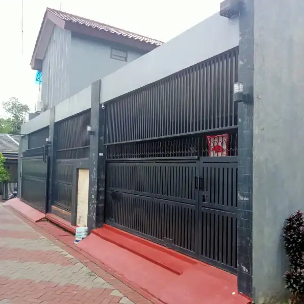 Jual Rumah Kost di Jalan Haji Saleh Tangerang Selatan Strategis