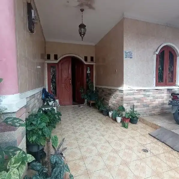 Dijual Cepat Rumah 2 Lantai