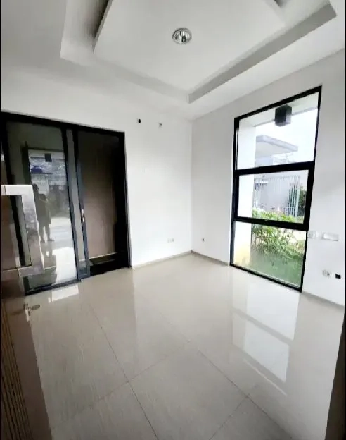 Di Jual Rumah 2 Lantai, Lokasi Golden City, Kota Bekasi Utara.