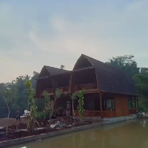 Wahyu Rumah Kayu