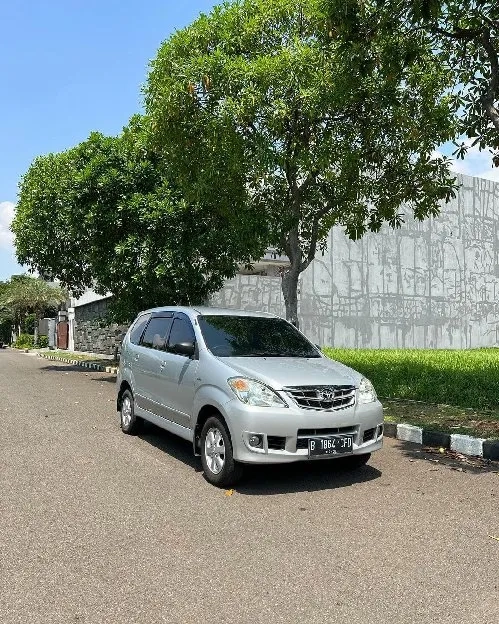 toyota avanza G tahun 2009