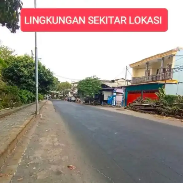 RUMAH TEPI JALAN RAYA JEBRES SURAKARTA 