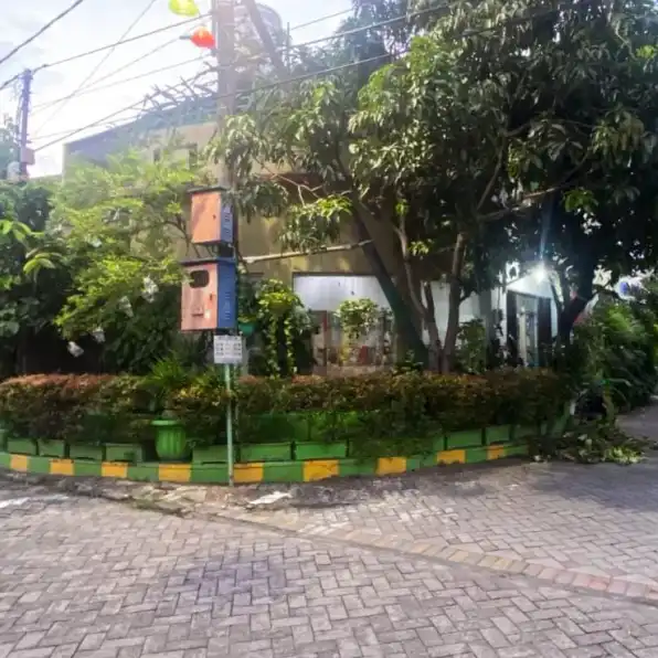 Rumah dan Tempat Usaha Toko di Gunungsari Indah Surabaya