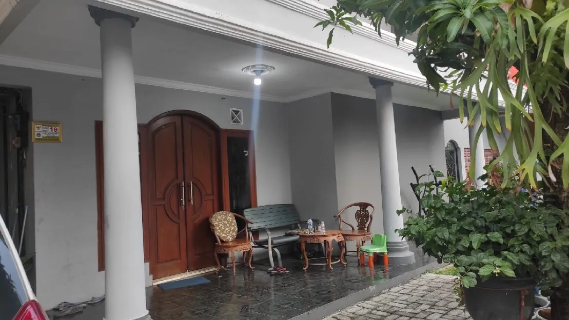 Rumah siaphuni perkampungan 2LT Jl Tangki Cipayung Jaktim LT 289 LB 250m SHM