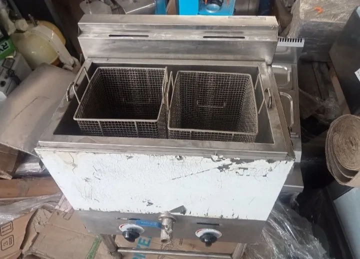 Cuci Gudang NEW GETRA Gas Deep Fryer GF-74 Garansi