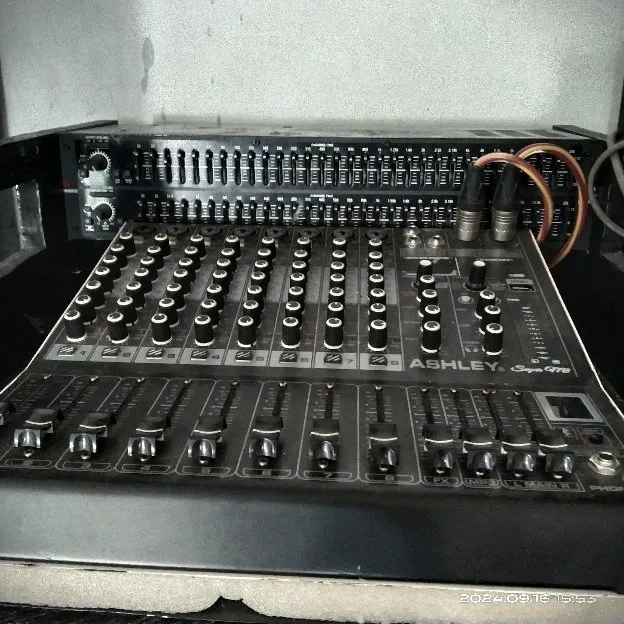 Dijual cepat 1 Set Sound Sistem