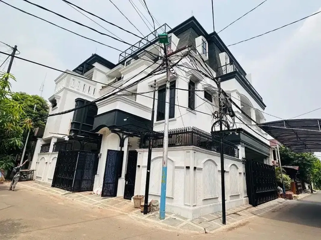 Jual Rumah Mewah Baru di Pondok Kelapa Jakarta Timur