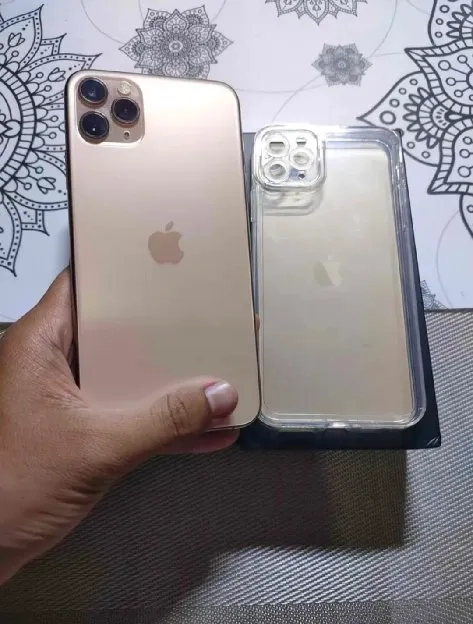 IPHONE 11 PROMAX 256 GB GOLD