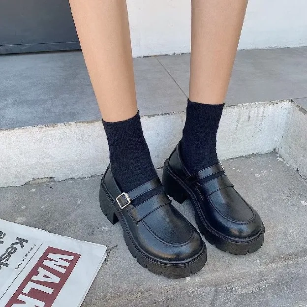 Heels Sepatu Sneakers Wanita Kerja Docmart Maryjane Hitam