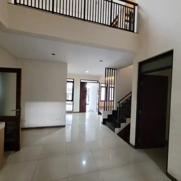 Jual Rumah Bagus Siap Dihuni di Batununggal Abadi Bandung