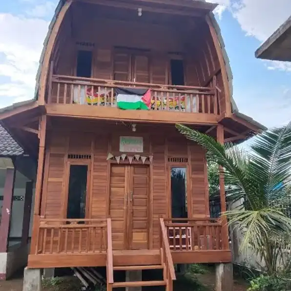 Wahyu Rumah Kayu