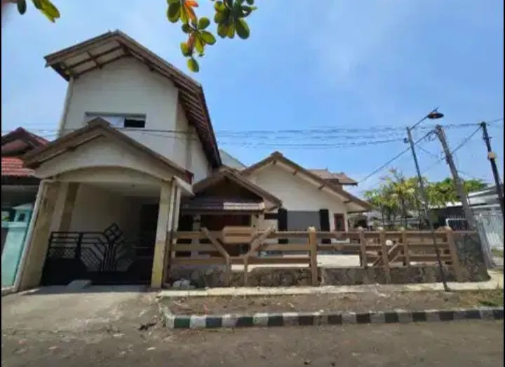 Dijual Rumah Pojokan di Taman Pinang, Sidoarjo