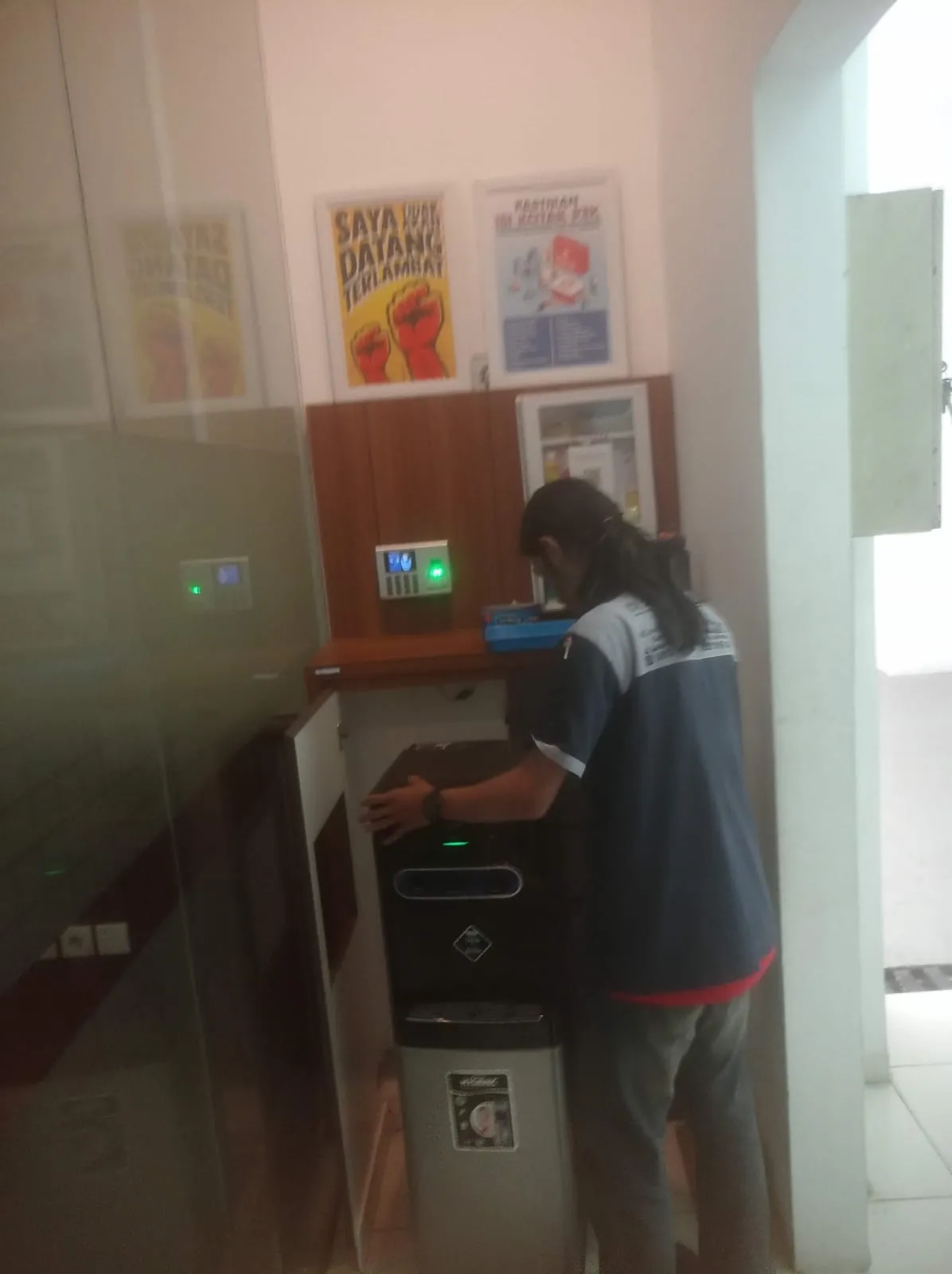 WA. 0822.9815.2217 - 0813.1418.1790 Jasa Service Dispenser & Jasa Cleaning Dispenser Bintara, Bekasi Barat Bekasi Terdekat