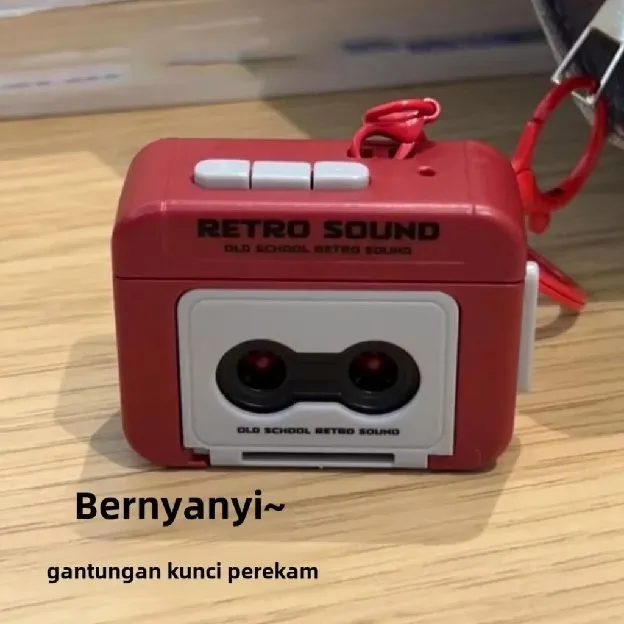 Keychains Retro Tape Recorder Keychain SingingFun Music Box Mini Pendant for Couples Keychainwith