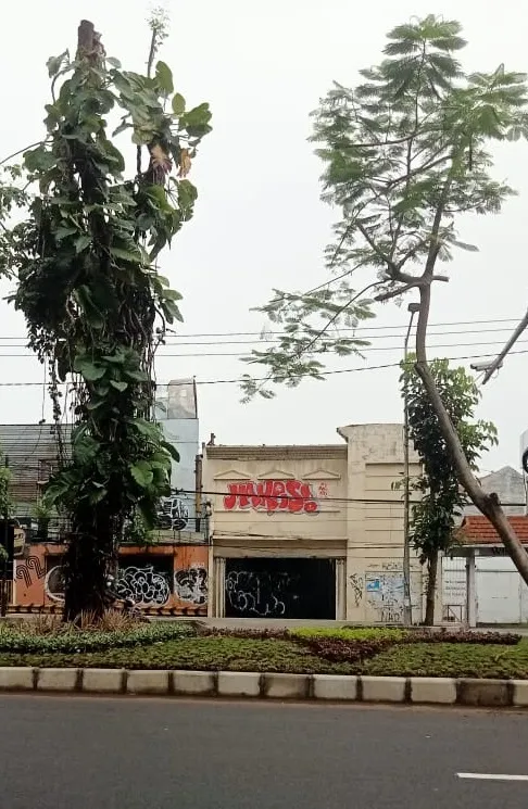 Disewakan Ruko Strategis di Raya Mayjen Sungkono, Surabaya