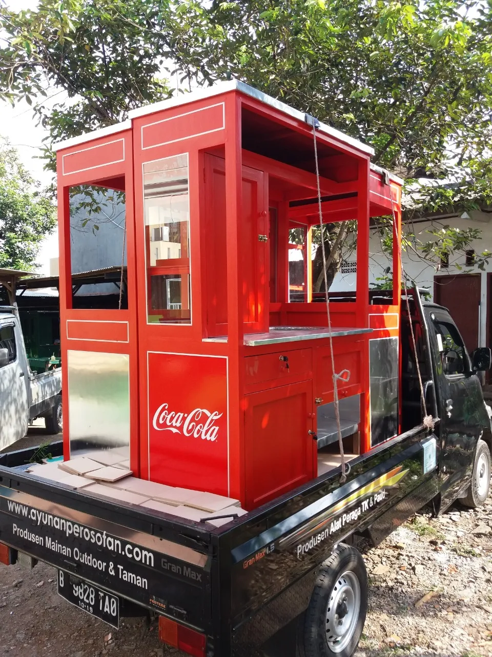 PRODUSEN PABRIK TOKO GROSIR GEROBAK BAHAN KAYU DAN BESI MURAH TERDEKAT JAKARTA