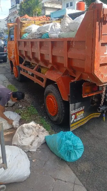 jasa buang puing dan galian alat/manual Depok,Jaksel/tangsel