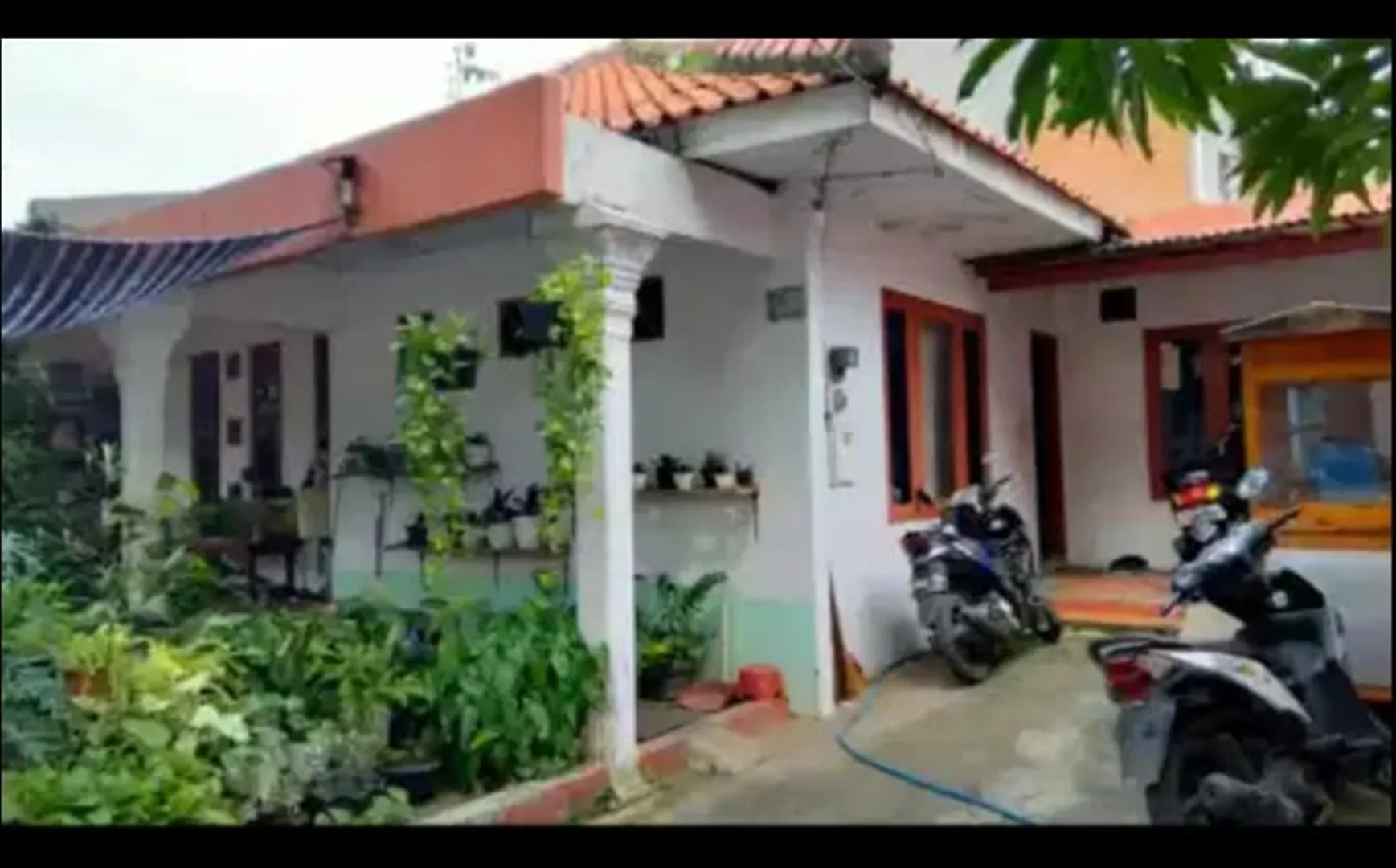 Jual Rumah Lama Bagus di Jalan Buluh Perindu Jakarta Timur