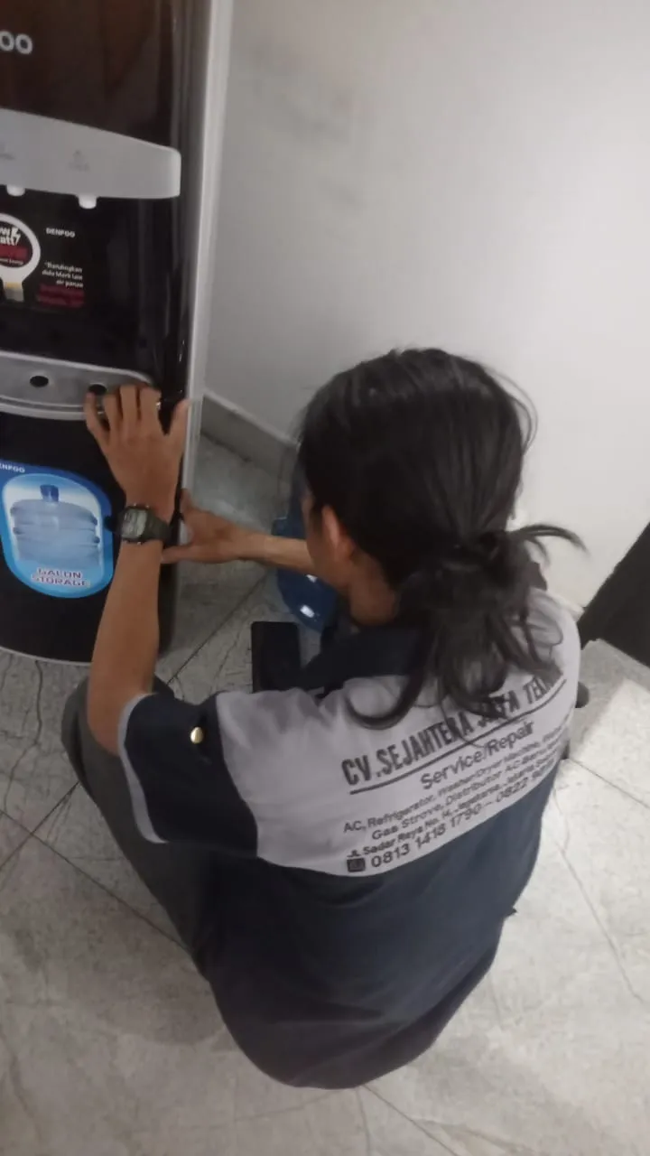 WA. 0822.9815.2217 - 0813.1418.1790 Jasa Service Dispenser & Jasa Cleaning Dispenser Kelapa Dua, Kebon Jeruk, Jakarta Barat Terdekat