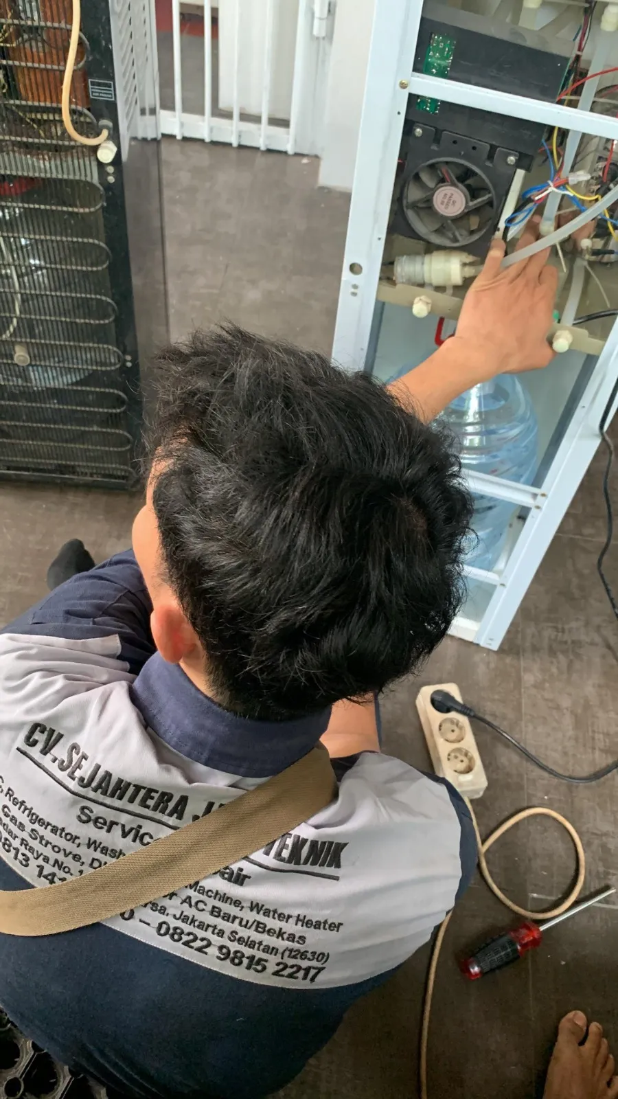 WA. 0822.9815.2217 - 0813.1418.1790 Jasa Service Dispenser & Jasa Cleaning Dispenser Meruyung, Limo, Depok Terdekat