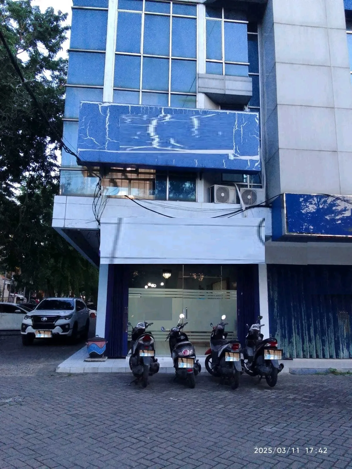 Disewakan Ruko 3 Lantai di Raya Jermursari, Surabaya