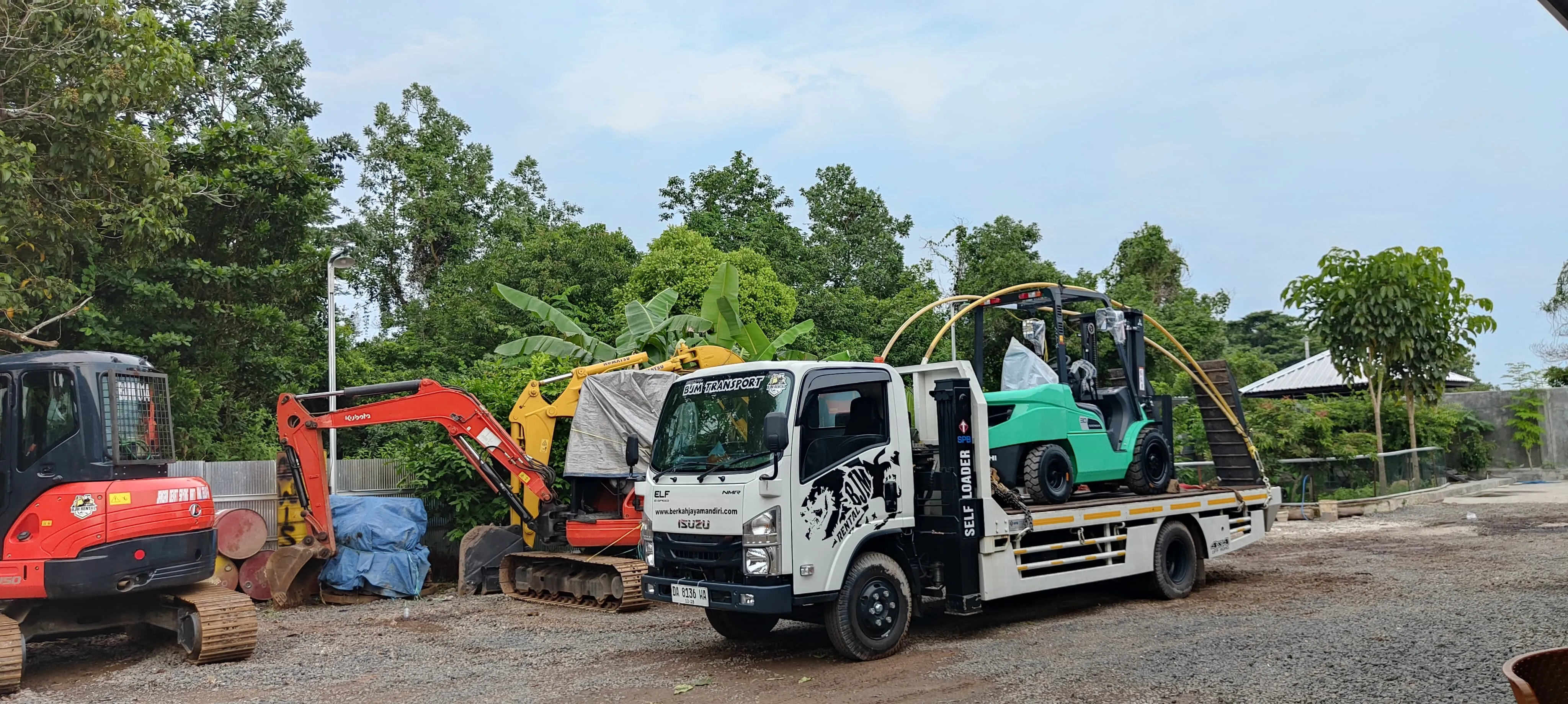 Vendor Penyewaan Forklift Banjarbaru, Rental Bongkar Muat