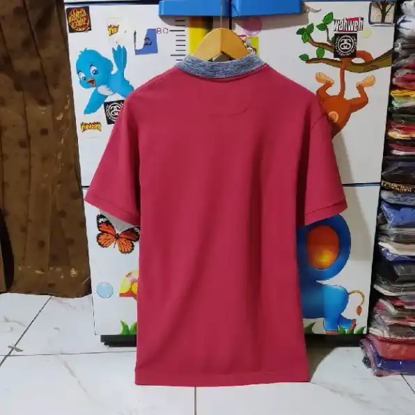 Kaos polo shirt Lacoste colour Merah Jambu Size L