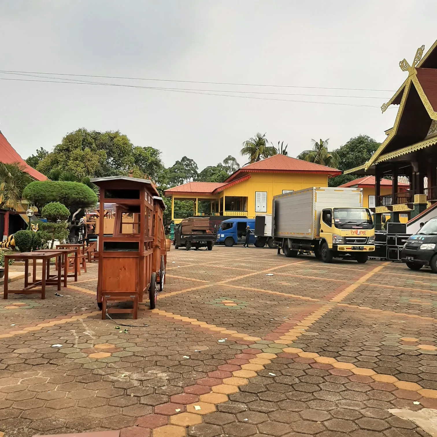 sewa gerobak kayu event jakarta