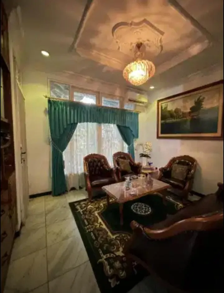Jual Rumah Bagus di Komplek Perumkar DKI Jakarta Timur