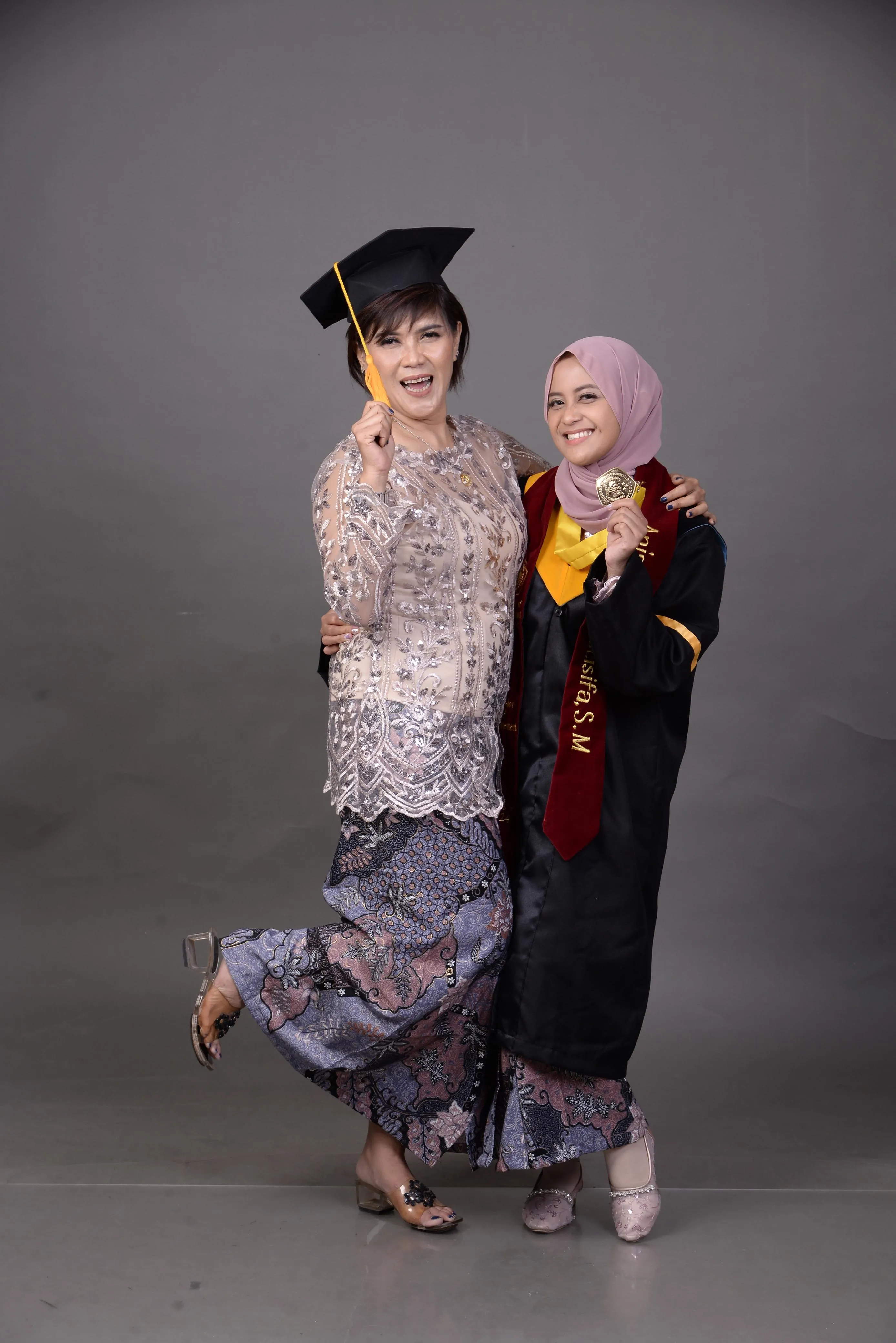 Istimewa, Agen Kebaya Wisuda Sekolah, Kebaya Tunangan, Lamandau, NENG LINA KEBAYA