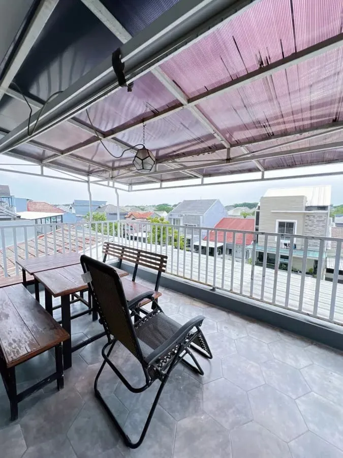 Dijual Rumah 2,5 Lantai di Griya Babatan Mukti, Surabaya
