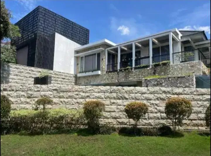 Jual Rumah Mewah di Sukomanunggal Indah III, Surabaya Barat