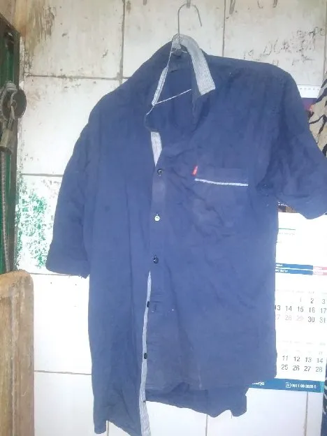 baju kemeja pria L