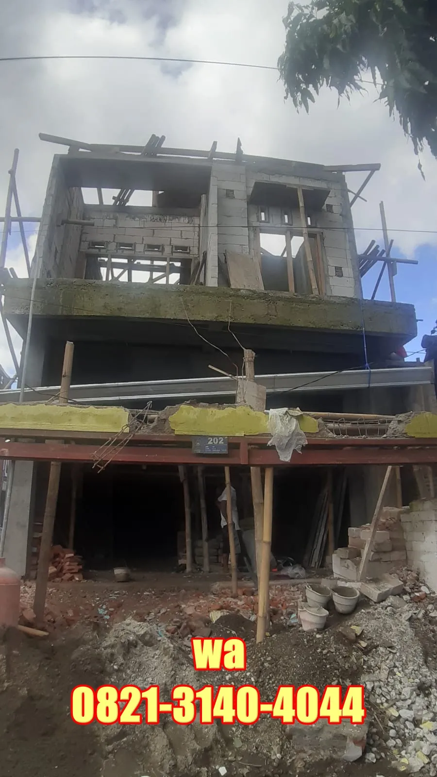WAO82l 3l4O 4O44, penulisan renovasi yang benar GARUM                     BLITAR