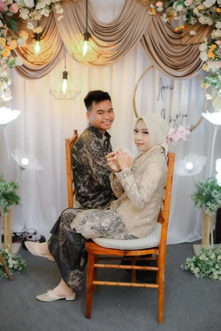 Istimewa, Agen Kebaya Wisuda, Manset, Sekolah, Donggala, NENG LINA KEBAYA