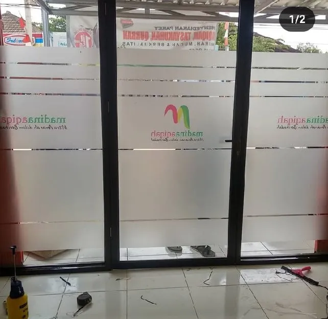 sticker printing gedung cilandak